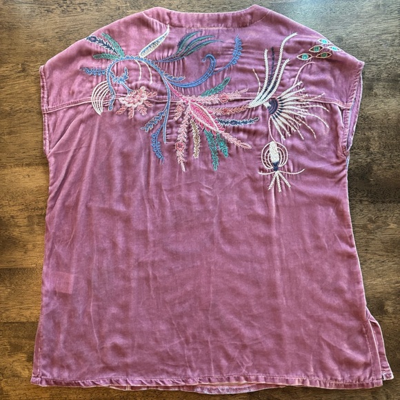 Johnny Was Antonella Velvet Embroidered Top size Small - Picture 3 of 6
